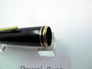 万宝龙 Montblanc Classic 黑色 钢笔
